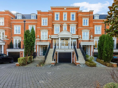 4 Bedroom Terraced House For Sale In Windsor
