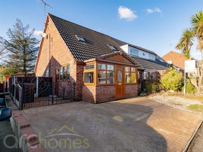 5 Bedroom Semi-detached House For Sale In Atherton
