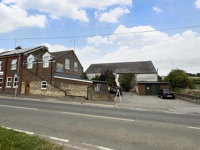 5 Bedroom Semi-detached House For Sale In Dagnall