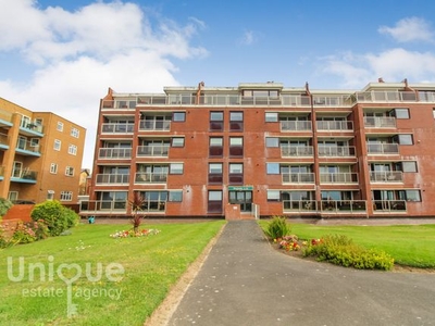 Flat for sale in Majestic, North Promenade, Lytham St. Annes FY8