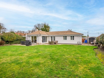 Bungalow for sale in Wilkins Green Lane, Smallford, St. Albans, Hertfordshire AL4