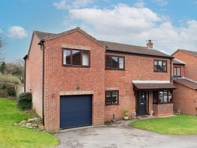 Detached house for sale in Ashhurst Close, Chesterfield S40