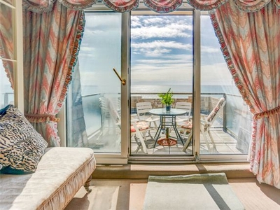 Flat for sale in Bath Court, Kings Esplanade, Hove, East Sussex BN3