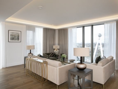 Flat for sale in Belvedere Gardens, Southbank Place SE1