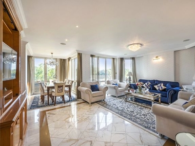 Flat for sale in Porchester Gate, Bayswater Road W2