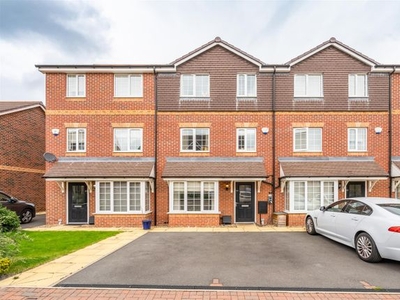 Town house for sale in Barton Drive, Knowle, Solihull B93
