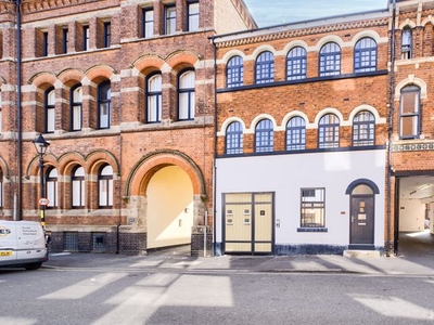 Town house for sale in Tenby Street, Jewellery Quarter, Birmingham City Centre B1