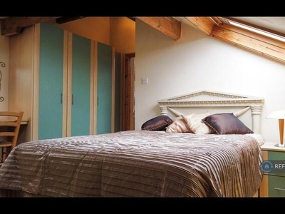 1 Bedroom Flat For Rent In Halifax
