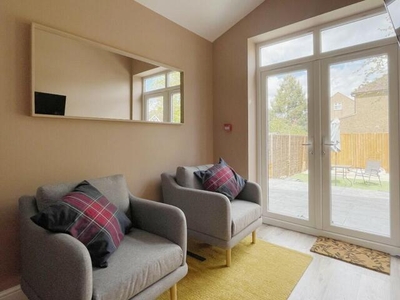 1 Bedroom House Of Multiple Occupation For Rent In Morden, Surrey