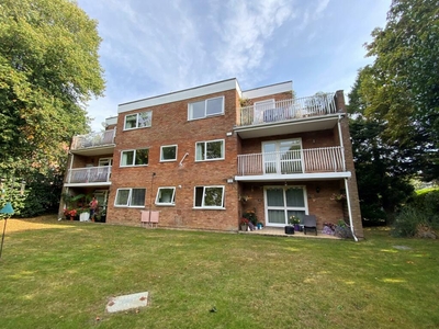 2 bedroom apartment for rent in Wellington Road, BOURNEMOUTH, BH8