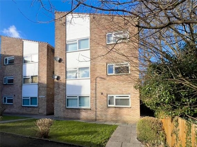 2 Bedroom Apartment For Sale In Llanishen, Cardiff