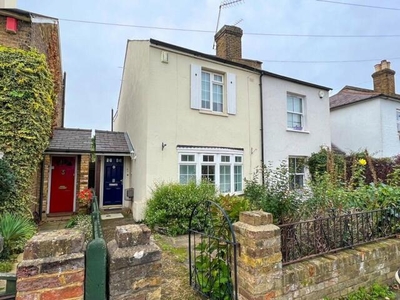 2 Bedroom Detached House For Sale In West Molesey