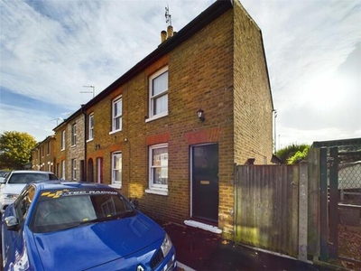 2 Bedroom End Of Terrace House For Sale In Surrey