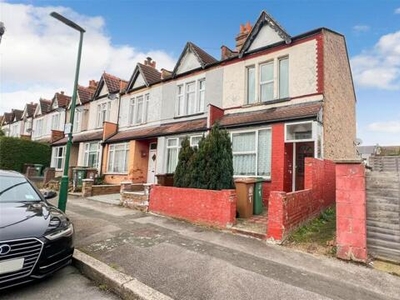 2 Bedroom End Of Terrace House For Sale In Sutton