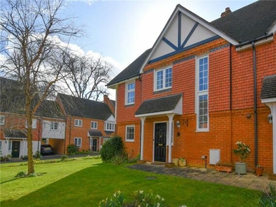 2 Bedroom End Of Terrace House For Sale In Wokingham, Berkshire