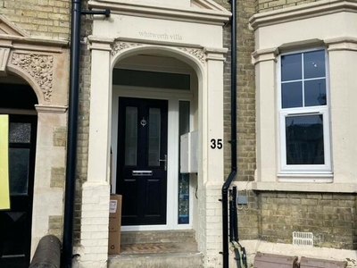 2 Bedroom Flat For Rent In Cowley, Oxford