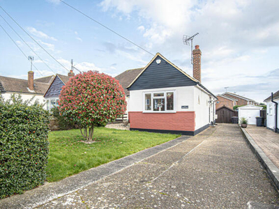 2 Bedroom Semi-detached Bungalow For Sale In Rayleigh
