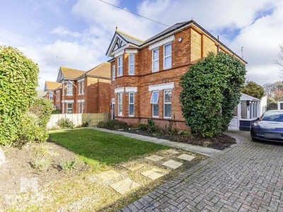 3 Bedroom Apartment For Sale In Southbourne