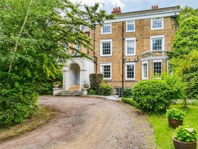 3 Bedroom Flat For Rent In
23 Frognal Lane