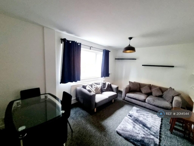 3 bedroom flat for rent in Hulme Street, Hulme, Manchester, M15
