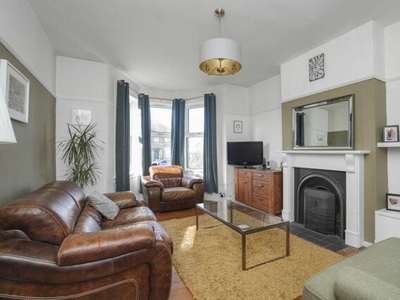 3 Bedroom Ground Floor Flat For Sale In Barnton, Edinburgh