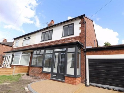 3 bedroom semi-detached house for rent in Daventry Road, Manchester, Greater Manchester, M21