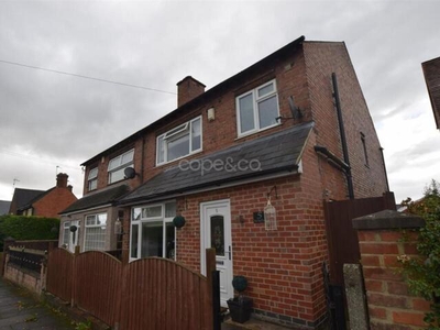 3 Bedroom Semi-detached House For Rent In Derby, Derbyshire