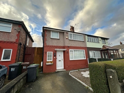 3 bedroom semi-detached house for rent in Parkfield Avenue, Bootle, Liverpool, L30