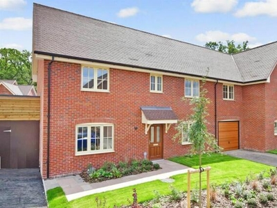 3 Bedroom Semi-detached House For Sale In Fittleworth