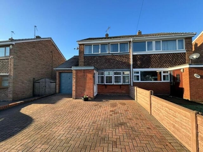 3 Bedroom Semi-detached House For Sale In Newhall, Swadlincote