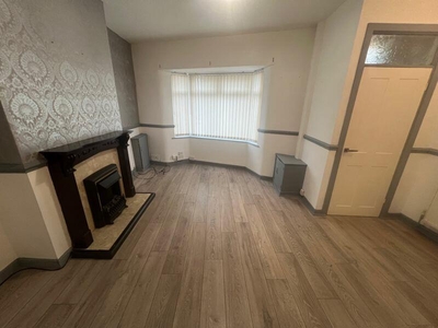 3 bedroom terraced house for rent in Long Lane, Liverpool, L9