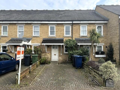 3 Bedroom Town House For Sale In Northolt, Middlesex