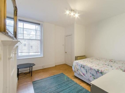 4 Bedroom Flat For Rent In Ealing Broadway, London