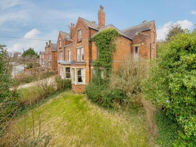 7 Bedroom Semi-detached House For Sale In Lincoln, Lincolnshire