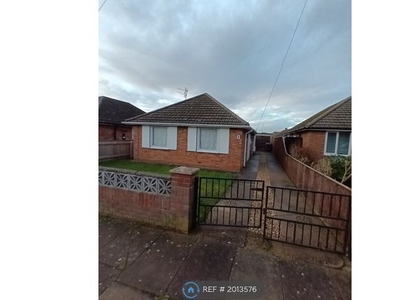 Bungalow to rent in Mordaunt Avenue, Grimsby DN33