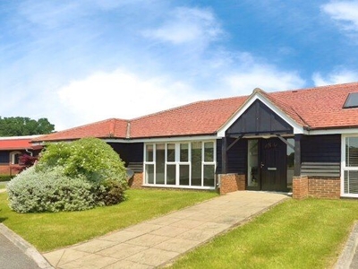 Bungalow to rent in The Green, Godalming GU8
