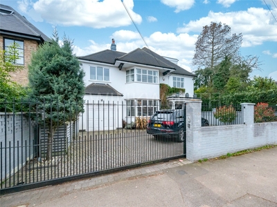 Chudleigh Road, London, NW6 6 bedroom house in London