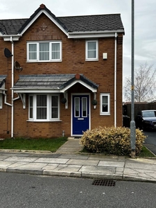 Detached house for rent in Lunt Avenue, Netherton, L30