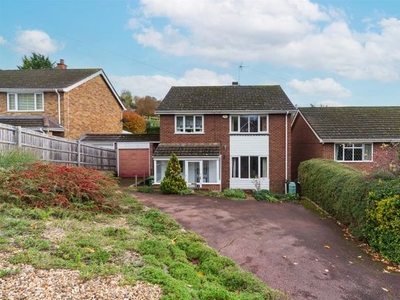 Detached house to rent in Hamilton Road, High Wycombe HP13
