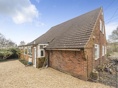 Detached house to rent in Slough, Berkshire SL3