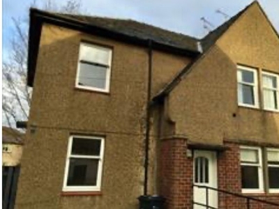 Flat to rent in Castle Crescent, Denny FK6