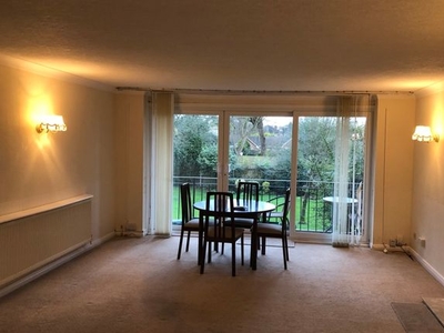 Flat to rent in Dorchester Road, Solihull B91
