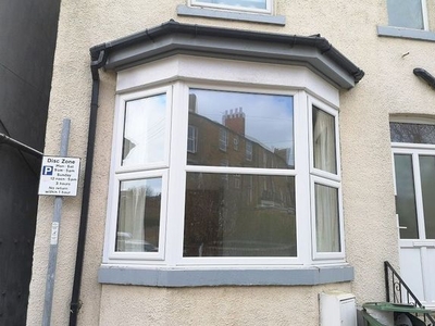 Flat to rent in Flat 1, 24 Greenfield Road, Scarborough YO11