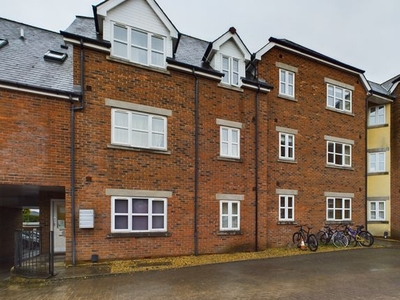 Flat to rent in Folly Lane, Hereford HR1