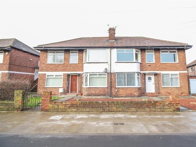 Flat to rent in Great North Road, Gosforth, Newcastle Upon Tyne NE3