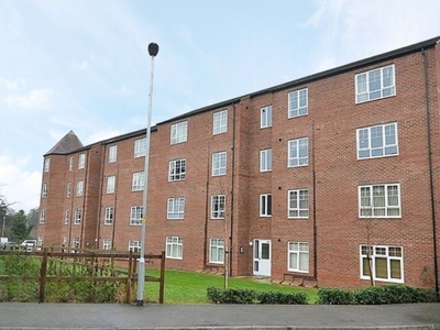 Flat to rent in Lakeview Court, Little Billing, Northampton NN3