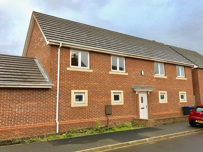 Flat to rent in Maddren Way, Middlesbrough, Cleveland TS5