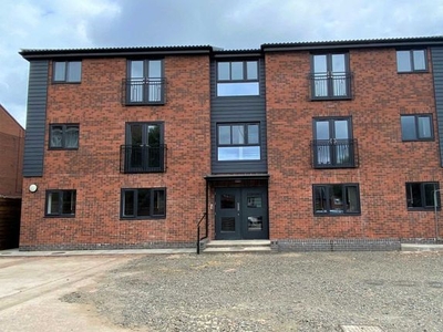 Flat to rent in Mia Court, Station Street, Walsall WS3