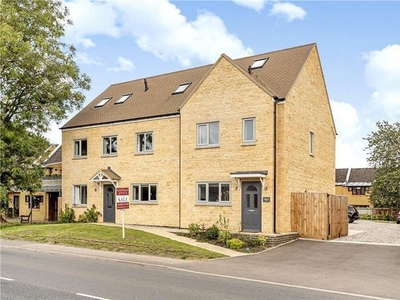 Flat to rent in Moreton-In-Marsh, Oxfordshire GL56