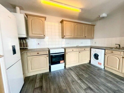 Flat to rent in 403 Queens Road, Manchester M40